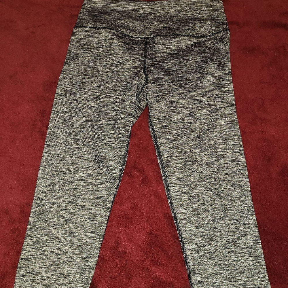 capri workout pants large